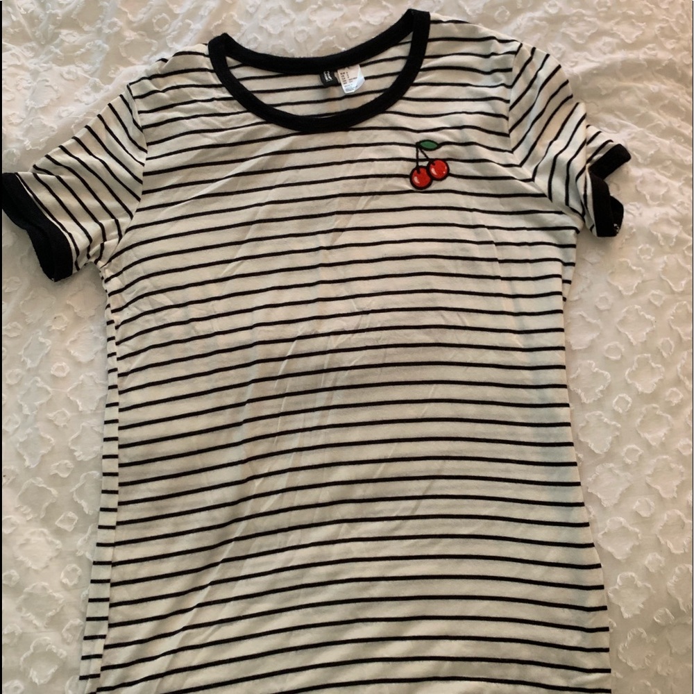 Soft stripped T-shirt with cherry